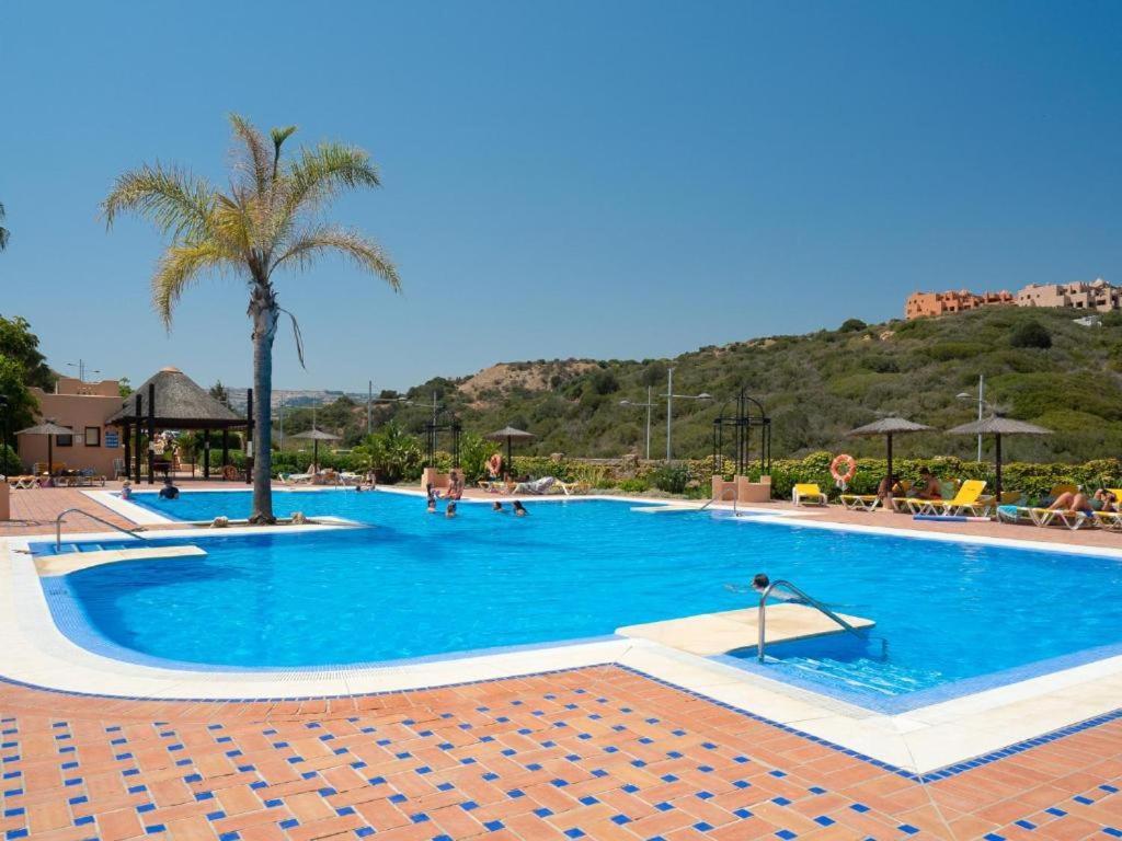 Duquesa Village Property Манилва Екстериор снимка