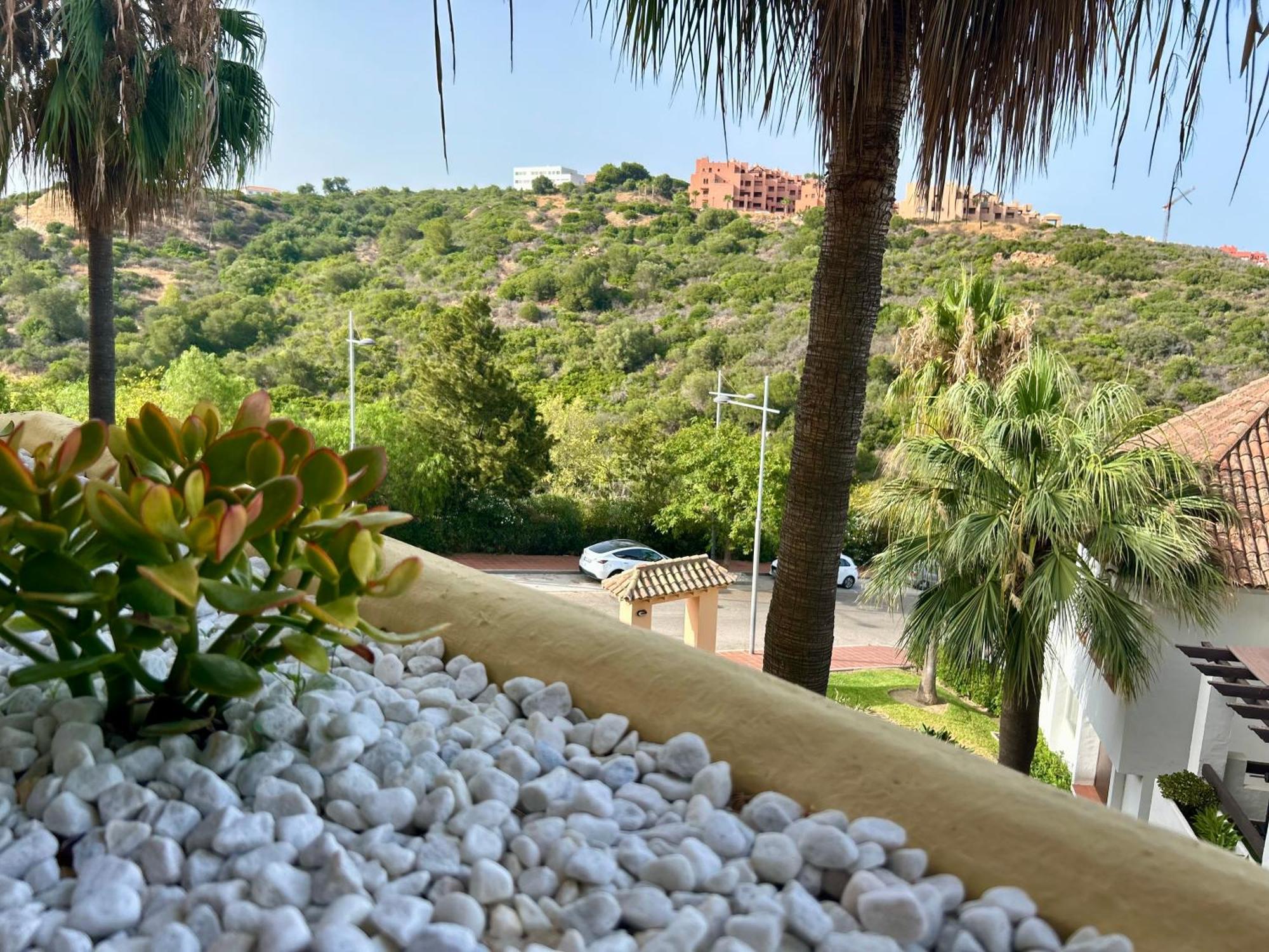 Duquesa Village Property Манилва Екстериор снимка