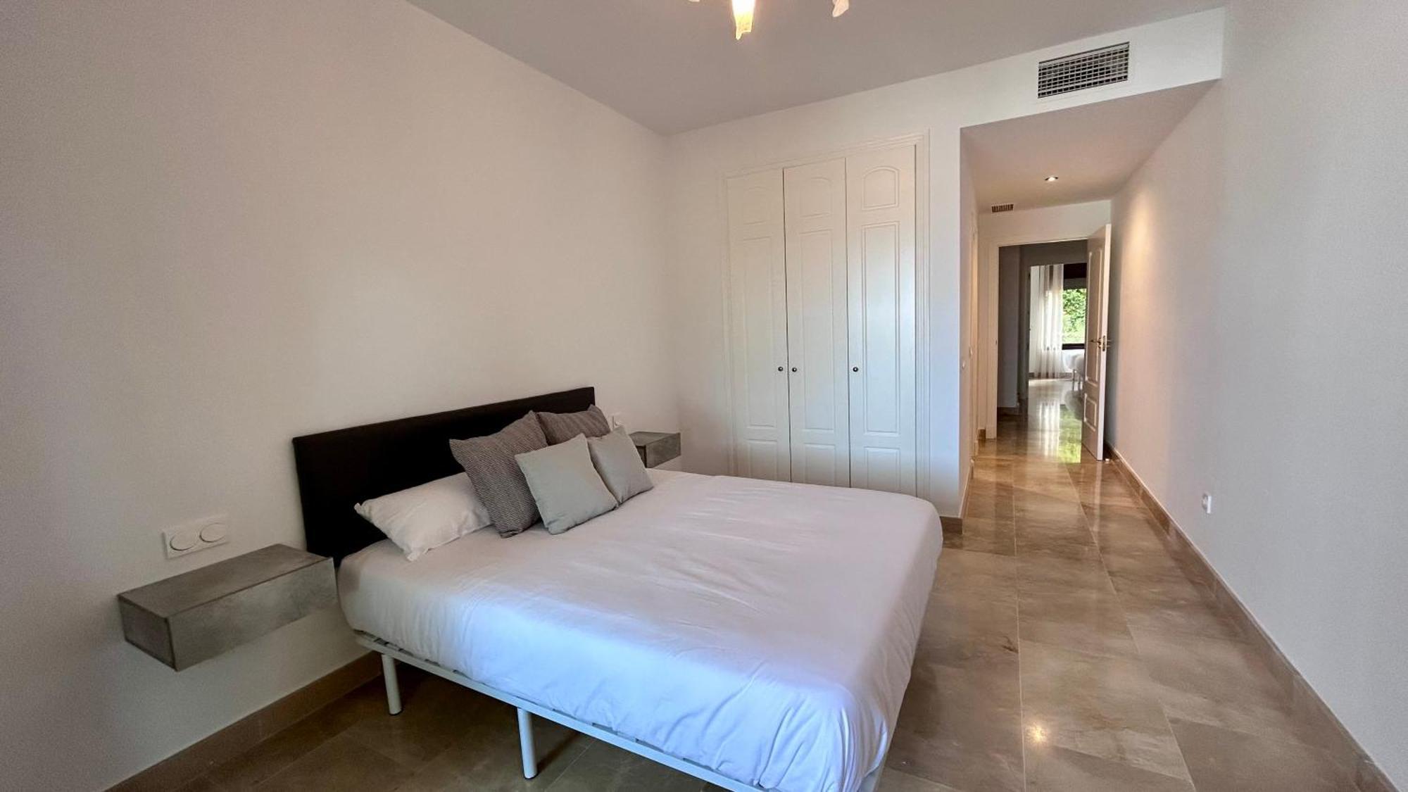 Duquesa Village Property Манилва Екстериор снимка