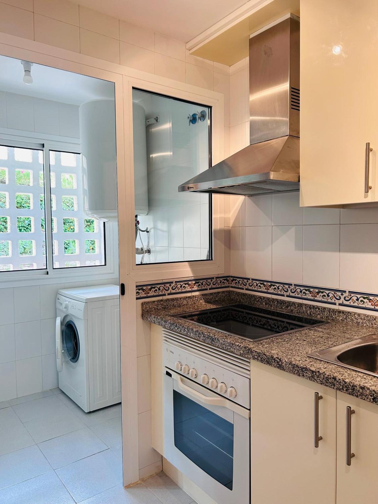 Duquesa Village Property Манилва Екстериор снимка